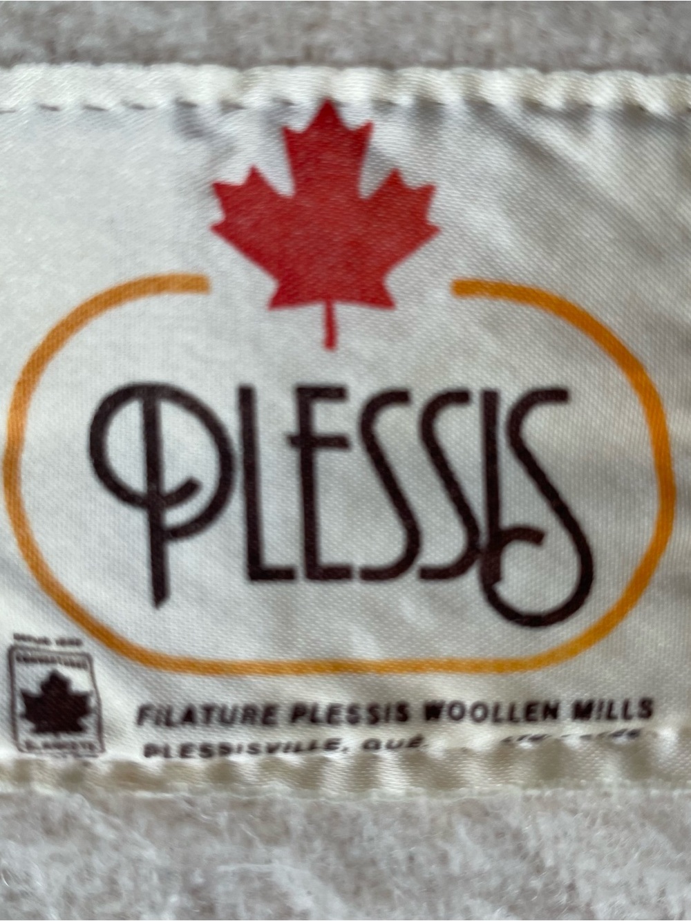 Vintage Plessis Wool Blend Queen Blanket | Canada | Ivory Cream | 192 x 224 cm